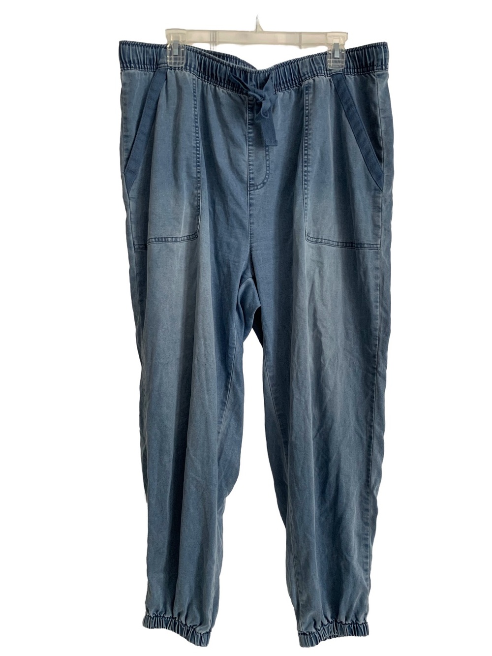 TIME AND TRU Blue Chambray Tencel Blend Drawstring Elastic Waist Joggers